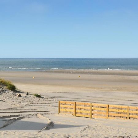 3 Bedroom Beautiful Home In Hames Boucres 외부 사진