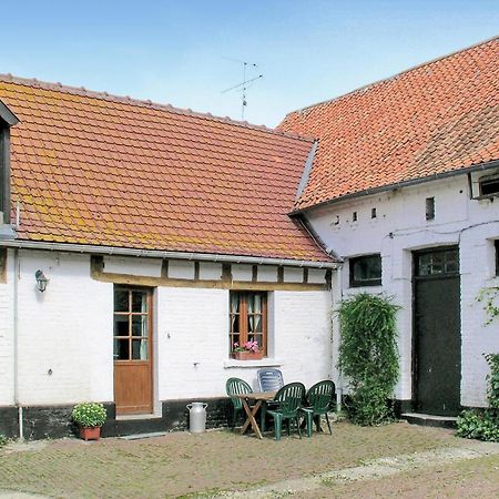 3 Bedroom Beautiful Home In Hames Boucres 외부 사진