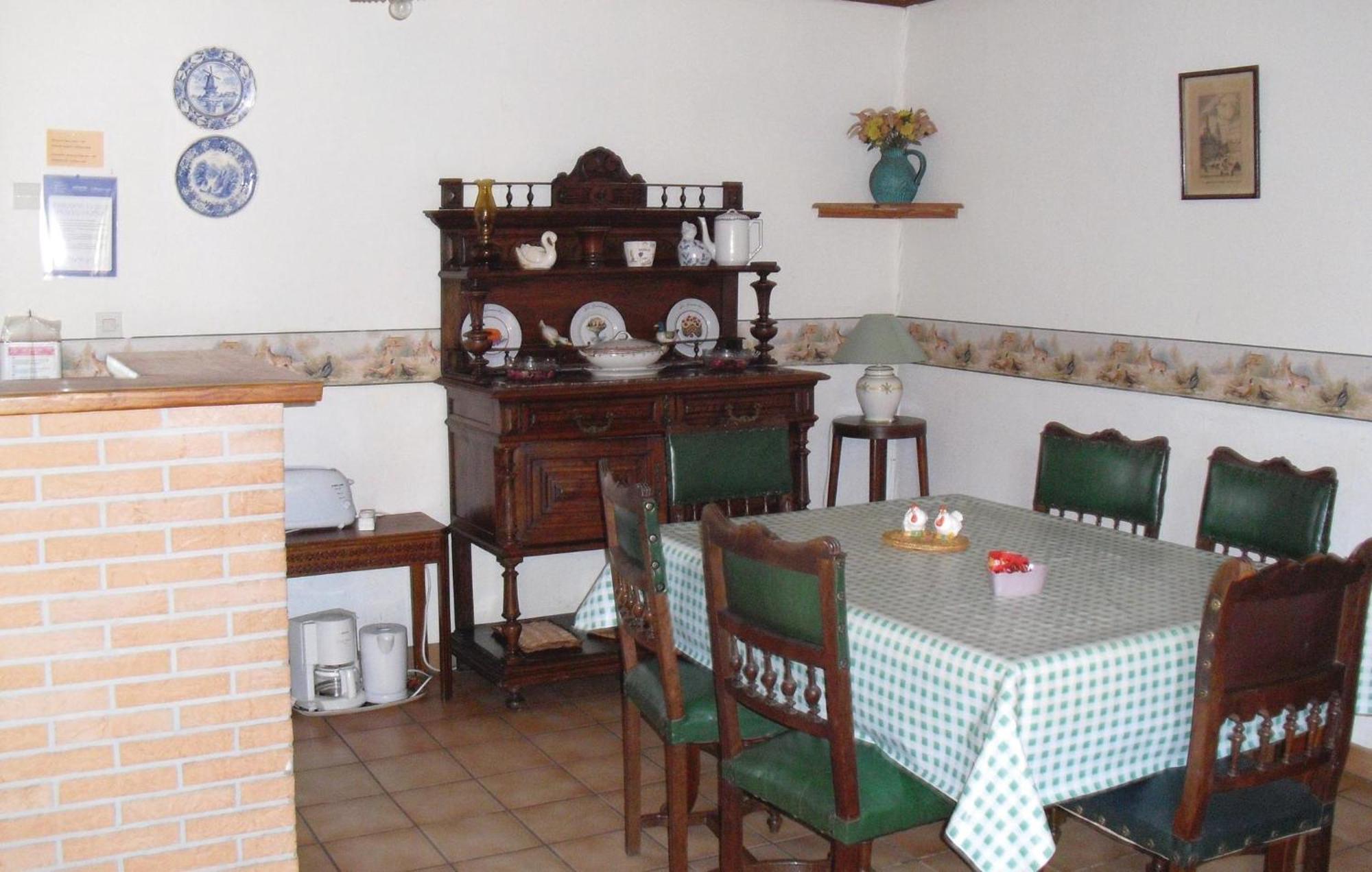 3 Bedroom Beautiful Home In Hames Boucres 외부 사진