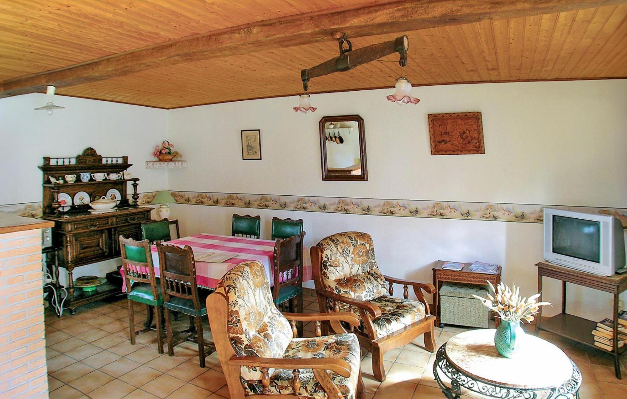 3 Bedroom Beautiful Home In Hames Boucres 외부 사진